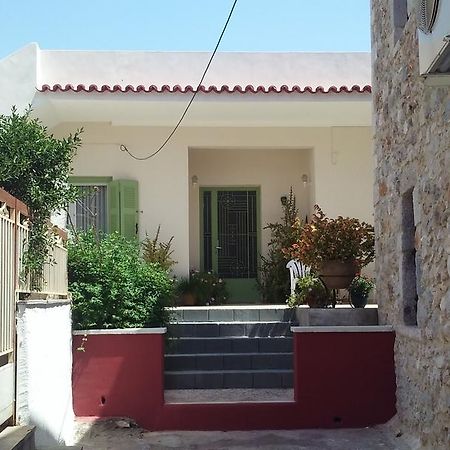 Danesi House Apartment Leonidio Luaran gambar